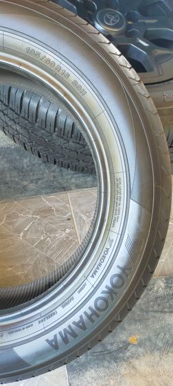 ยางโยโกฮาม่า 195 60 16 ปี25 น้องๆป้ายแดงวิ่งมา 3,000 กิโลเมตรตุ่มหน้ายางยังอยู่สวยๆตามรูป สัปดาห์ที่ 24ปี 25 ไม่ปะไม่ตำหนิ รูปที่ 3