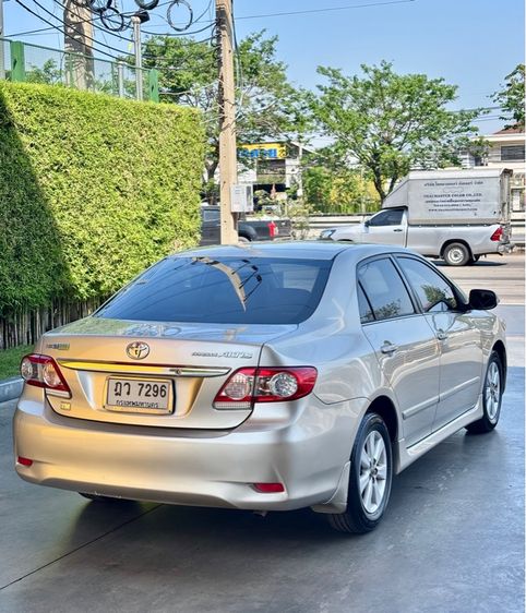 Toyota Altis 2010 1.6 E Sedan เบนซิน เกียร์อัตโนมัติ บรอนซ์ทอง รูปที่ 3