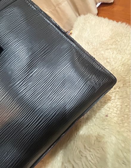 Louis Vuitton Epi Leather Riviera Handbag  รูปที่ 6