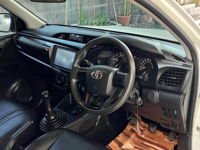 Toyota Hilux Revo 2020 2.4 Entry Pickup ดีเซล ไม่ติดแก๊ส เกียร์ธรรมดา ขาว รูปที่ 3