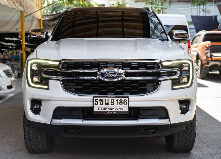 รถ Ford Everest 2.0 Bi-Turbo Titanium+ 4WD สี ขาว