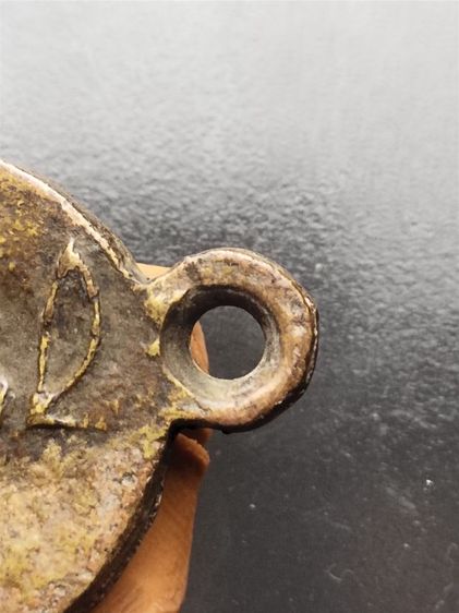 เหรียญหล่อโบราณ หลวงพ่อไปล่ วัดกำแพง รูปที่ 2