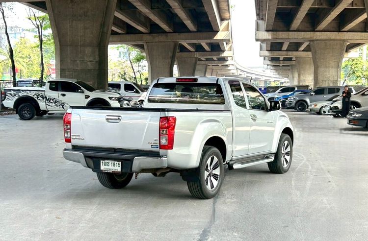 Isuzu D-MAX 2015 2.5 Hi-Lander X-Series Z Pickup ดีเซล ไม่ติดแก๊ส เกียร์ธรรมดา เทา รูปที่ 2