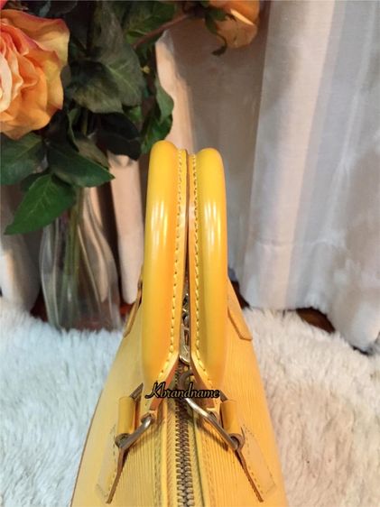 Louis Vuitton Epi Leather Alma Handbag  รูปที่ 12