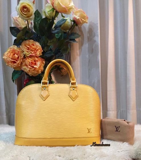 Louis Vuitton Epi Leather Alma Handbag 