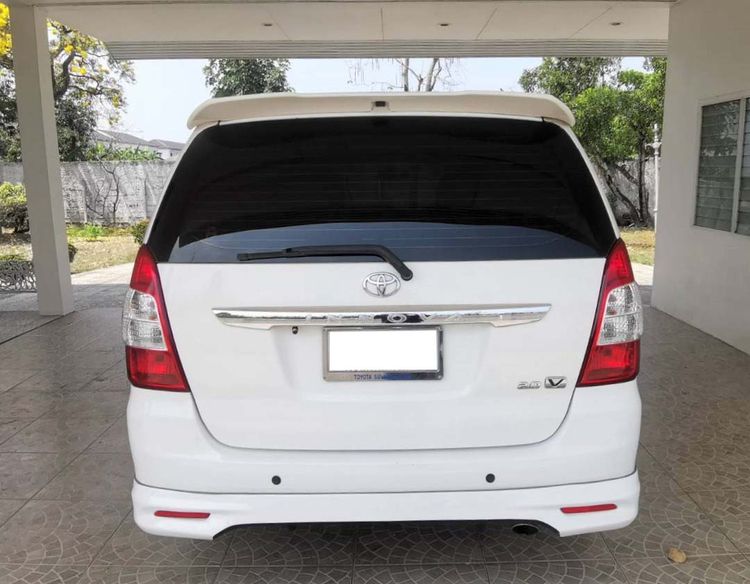 Toyota Innova 2012 2.0 V Utility-car เบนซิน ไม่ติดแก๊ส เกียร์อัตโนมัติ ขาว รูปที่ 4