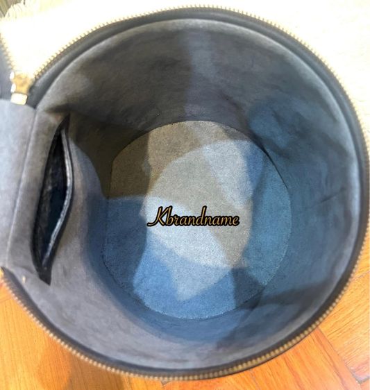 Louis Vuitton Epi Leather Cannes Handbag  รูปที่ 16