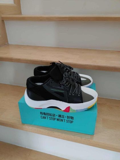 รองเท้าผ้าใบมือ 1 รูปที่ 3