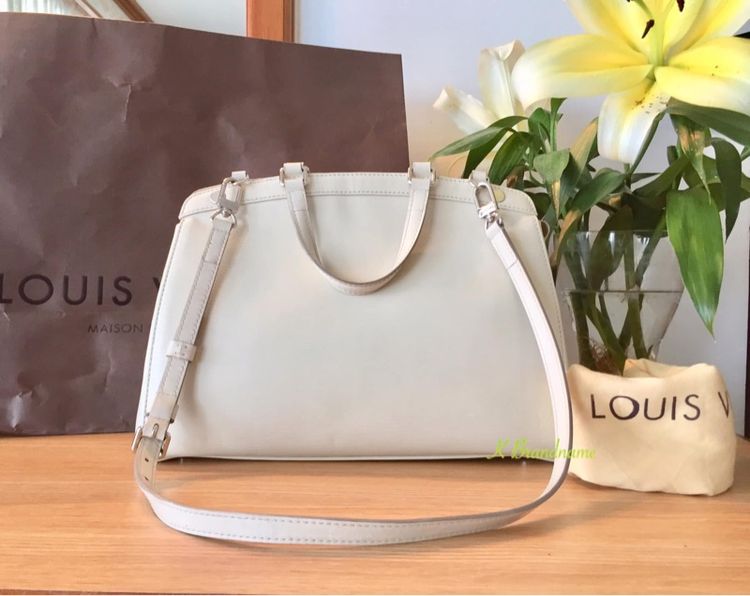 ไม่ระบุ ขาว หนังแท้ Louis Vuitton Epi Leather Brea Handbag Shoulder Bag PM