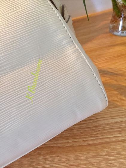 Louis Vuitton Epi Leather Brea Handbag Shoulder Bag PM รูปที่ 9