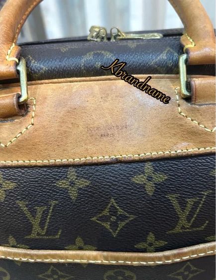 Louis Vuitton Monogram Deauville Handbag  รูปที่ 16
