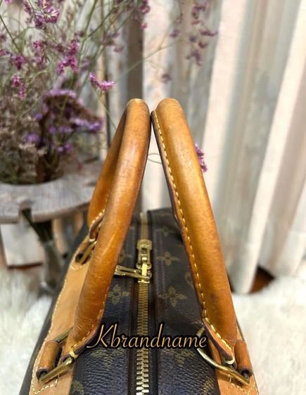 Louis Vuitton Monogram Deauville Handbag  รูปที่ 11
