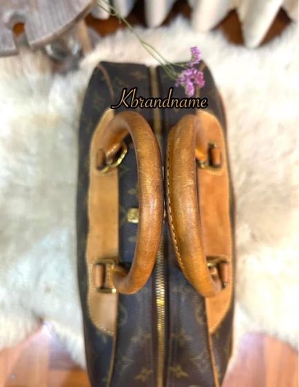 Louis Vuitton Monogram Deauville Handbag  รูปที่ 13