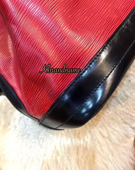 Louis Vuitton Epi Leather Petite Noe Shoulder Bag GM รูปที่ 8