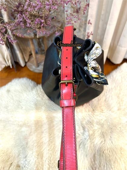 Louis Vuitton Epi Leather Petite Noe Shoulder Bag GM รูปที่ 12