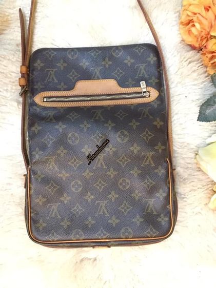 Louis Vuitton Monogram Saint Getmain Cross Body Bag  รูปที่ 5