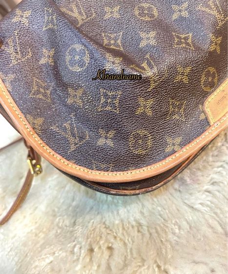 Louis Vuitton Monogram Menilmontant Cross Body Bag  รูปที่ 6