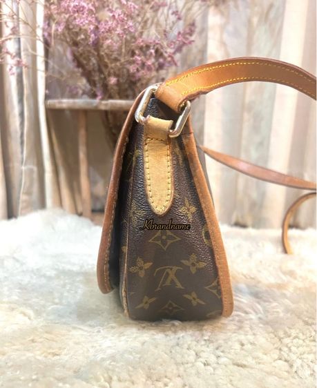 Louis Vuitton Monogram Menilmontant Cross Body Bag  รูปที่ 3