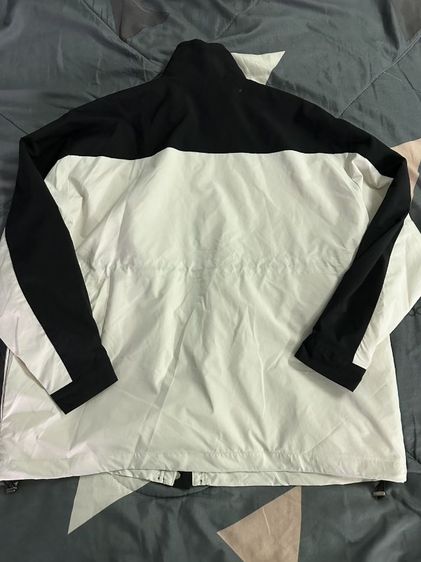 เสื้อ​ chanel wind braker รูปที่ 3