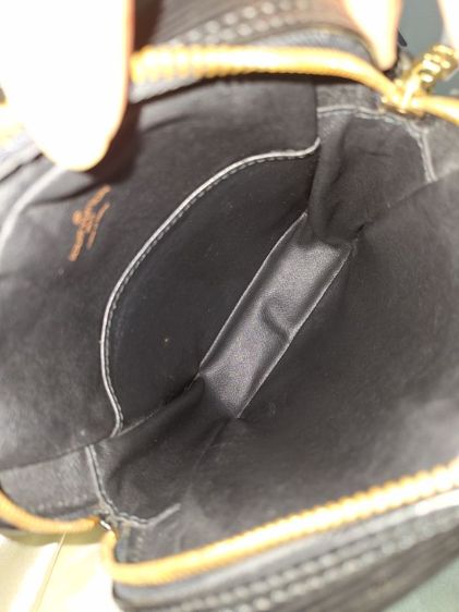 Louis Vuitton Black Epi Leather Danube Bag✅️ รูปที่ 8