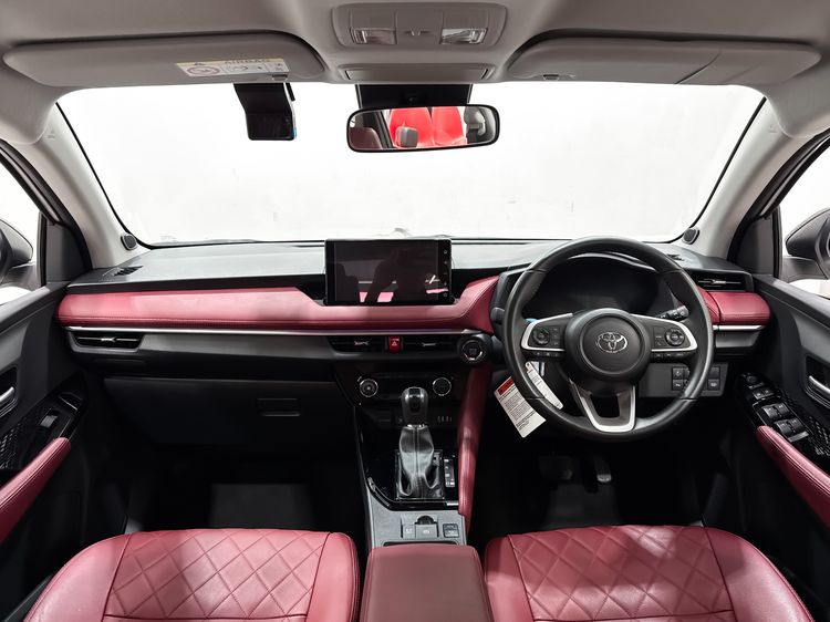 รถ Toyota Yaris ATIV 1.2 Premium Luxury สี ขาว