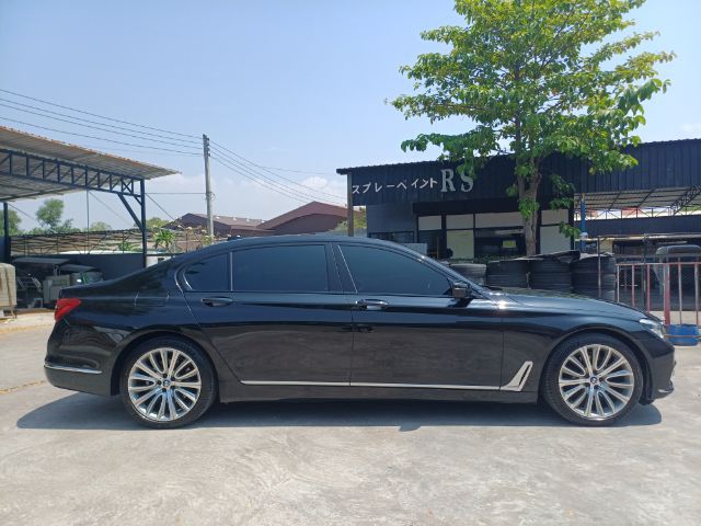 BMW Series 7 2017 740Li Sedan เบนซิน ไม่ติดแก๊ส เกียร์อัตโนมัติ ดำ รูปที่ 2