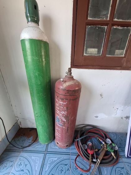 ขายชุดตัดเหล็ก(ออกซิเย่น+อะซิติลีน)พร้อมอุปกรณ์ครบชุด โทร085-8545192