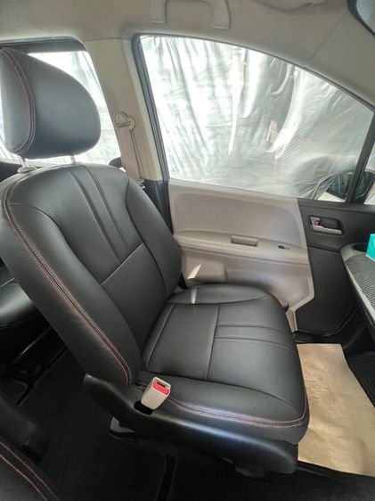 Honda Freed 2010 1.5 E Van เบนซิน ไม่ติดแก๊ส เกียร์อัตโนมัติ ดำ รูปที่ 4