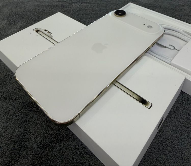 อื่นๆ IPhone Air 256 GB เครื่องศูนย์ไทย
