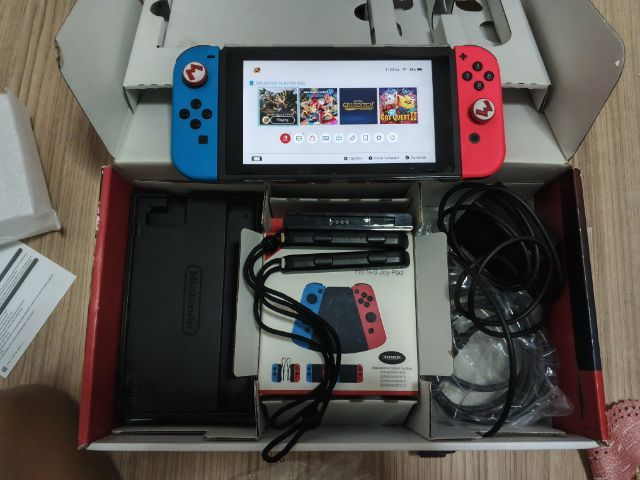 เครื่องเกมส์นินเทนโด เชื่อมต่อไร้สายได้ Nintendo switch V2 