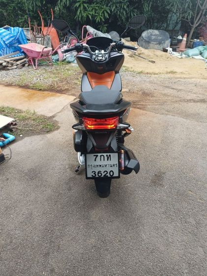 Honda pcx 2017 รถบ้าน มือเดียวสภาพดีมาก รูปที่ 4