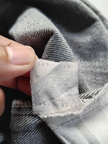 Levi's 505  ก้านดำ
MADE  IN  U.S.A.
เอววัดจริง 37-38  รูปที่ 5