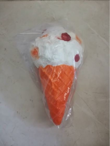 สกุชชี่ ไอศรีม 7700