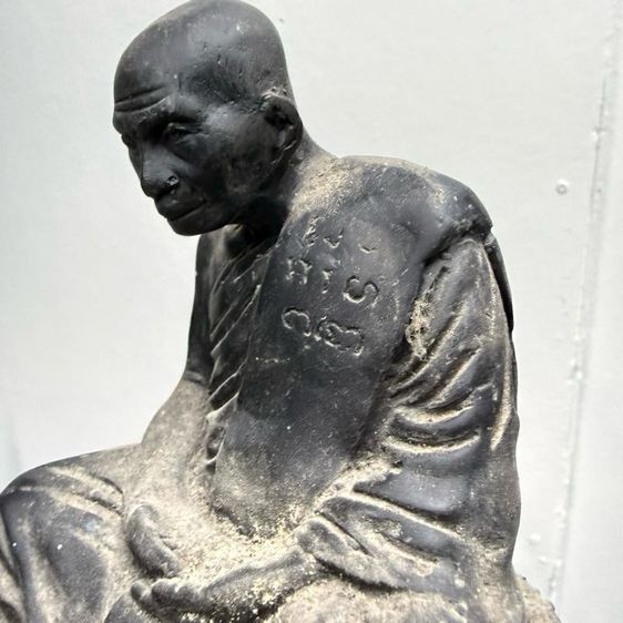 พระบูชาพ่อท่านคล้าย วัดสวนขัน ขนาด5นิ้ว เนื้อโลหะเก่า รูปที่ 3