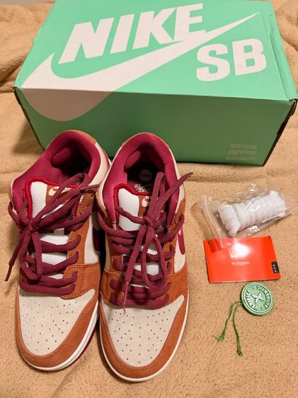 น้ำตาล ผ้าใบ รองเท้าผ้าใบ UK 6.5 | EU 40 | US 7 nike dunk low pro 