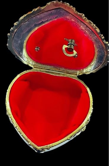 กล่องดนตรีเก็บเครื่องประดับคาเมโอรูปหัวใจ  รูปที่ 3