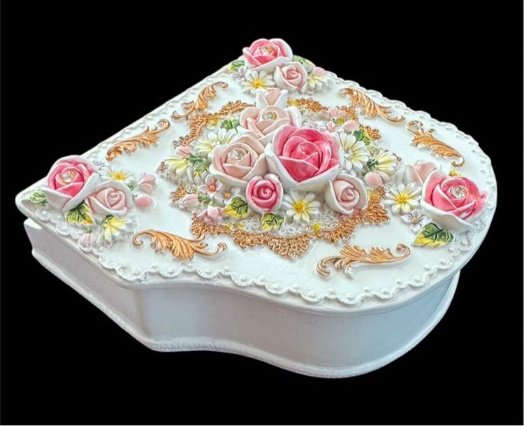 กล่องดนตรีไม้รูปเปียโนสีขาว รูปที่ 3