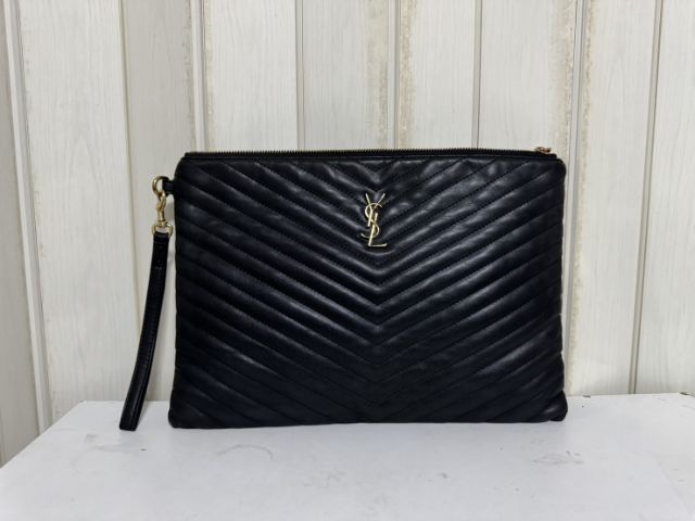ไม่ระบุ น้ำเงิน หนังแท้ อื่นๆ กระเป๋า  YSL คลัช ใส่ Laptop สี navy