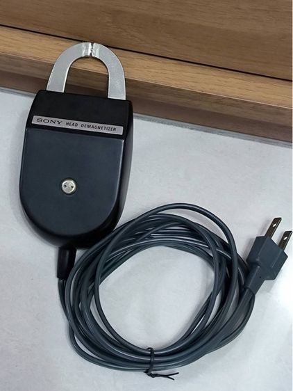 SONY HE-2 Head Demagnetizer สำหรับลบล้างสนามแม่เหล็กตกค้างที่หัวเครื่องเล่นเทปคาสเซ็ท หรือหัวเทปรีล รูปที่ 2