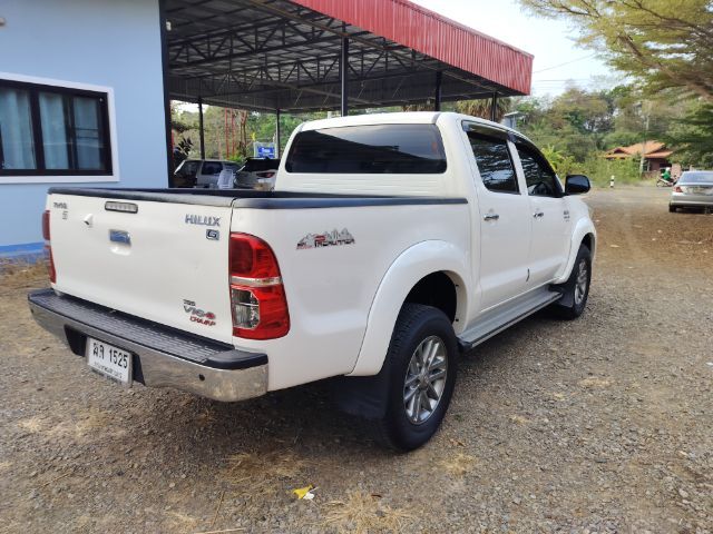 รถ Toyota Hilux Vigo Champ Double Cab 3.0 G Prerunner 50thAnniversary สี ขาว