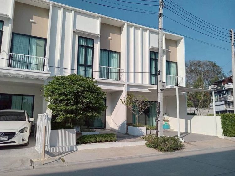 ทาวน์โฮมใหม่