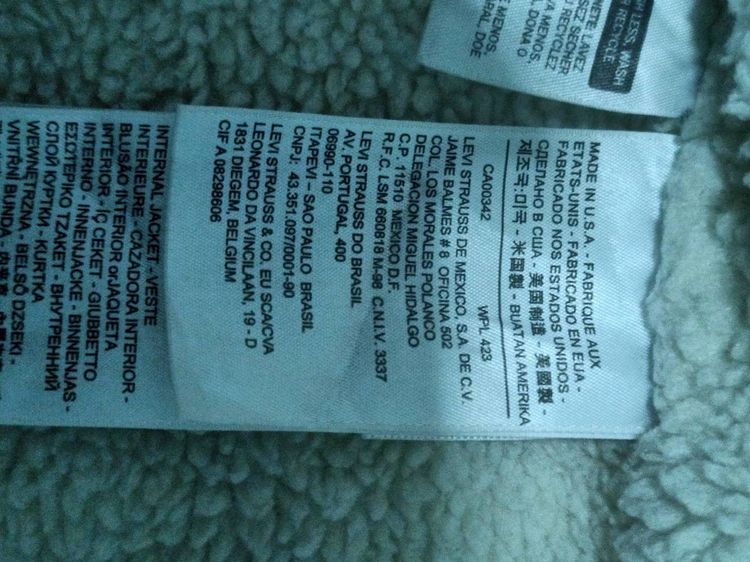 เสื้อ Levi's รูปที่ 4