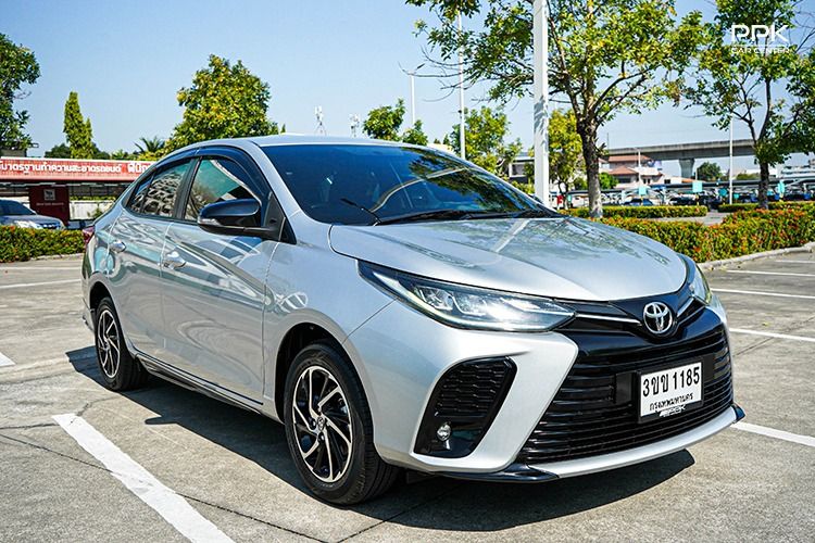 Toyota Yaris ATIV 2024 1.2 Sport Sedan เบนซิน ไม่ติดแก๊ส เกียร์อัตโนมัติ เทา รูปที่ 3