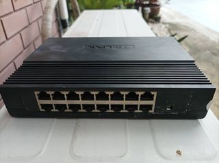 ขาย HUB tp-link 16 port มือ2 ใช้ได้ทุกพอรท มีหม้อแปลงให้ขาย ราคา159 บาท 
