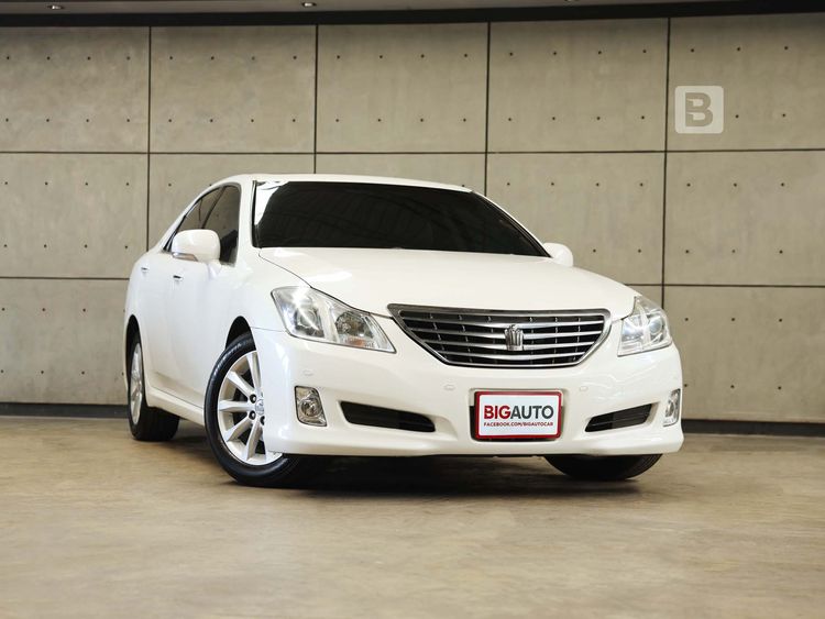 รถ Toyota Crown 2.5 Royal Saloon สี ขาว