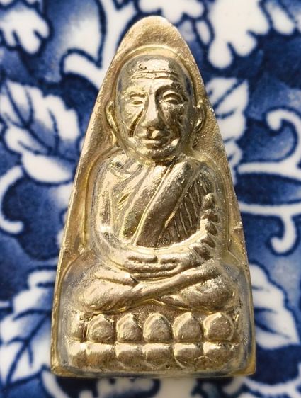 พระหล่อเต่าหลวงปู่หลิววัดไร่แตงทองเก่าค่ะ รูปที่ 7