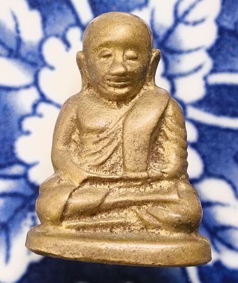 พระหล่อเต่าหลวงปู่หลิววัดไร่แตงทองเก่าค่ะ รูปที่ 9