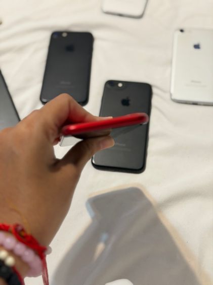 Iphone 7 สีแดง 32gb รูปที่ 4