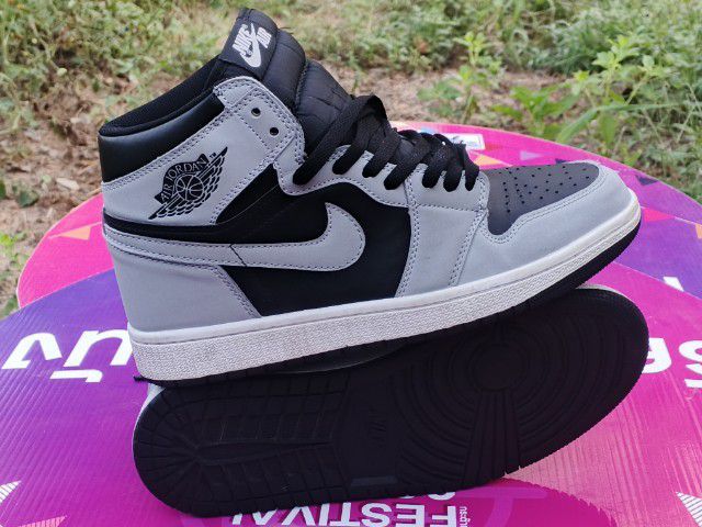 รองเท้า nike ราคาพร้อมส่งมีปลายทาง