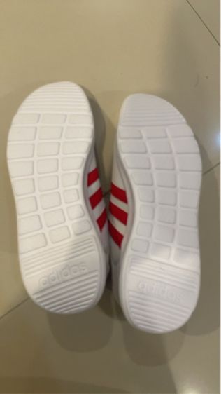 รองเท้า Adidas รูปที่ 9